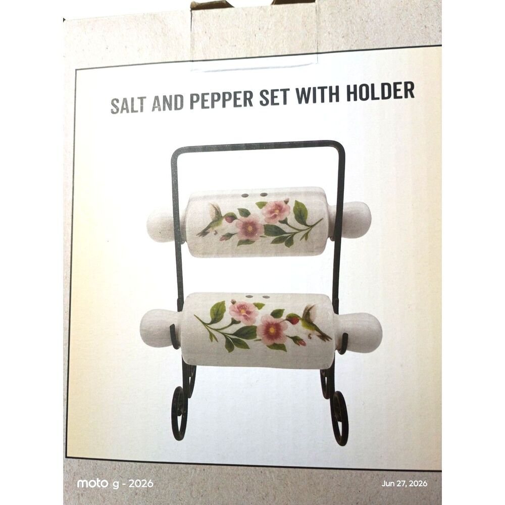 Roller Pin Salt and Pepper Shakers with a Holder~New~